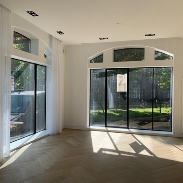 Wash & Shine Building Services - Joosten Vastgoed Beheer - Heeren Makelaars te Amsterdam